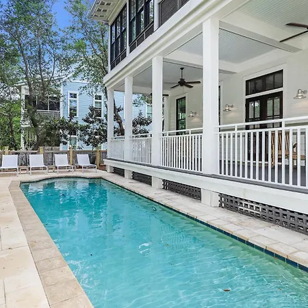 313 Western Lake Drive